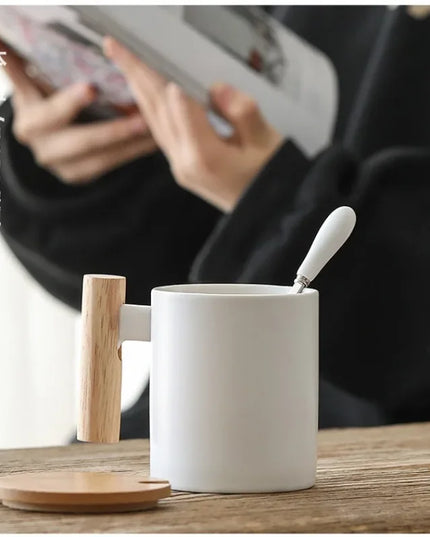 Wooden Handle Mugs with Lid and Spoon