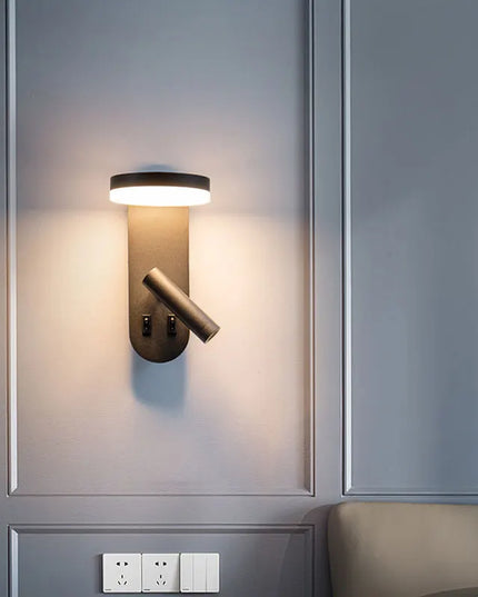 Modern Black and White Wall Lamp - Rotatable Spotlight, Stylish Design