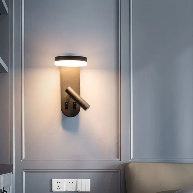 Modern Black and White Wall Lamp - Rotatable Spotlight, Stylish Design