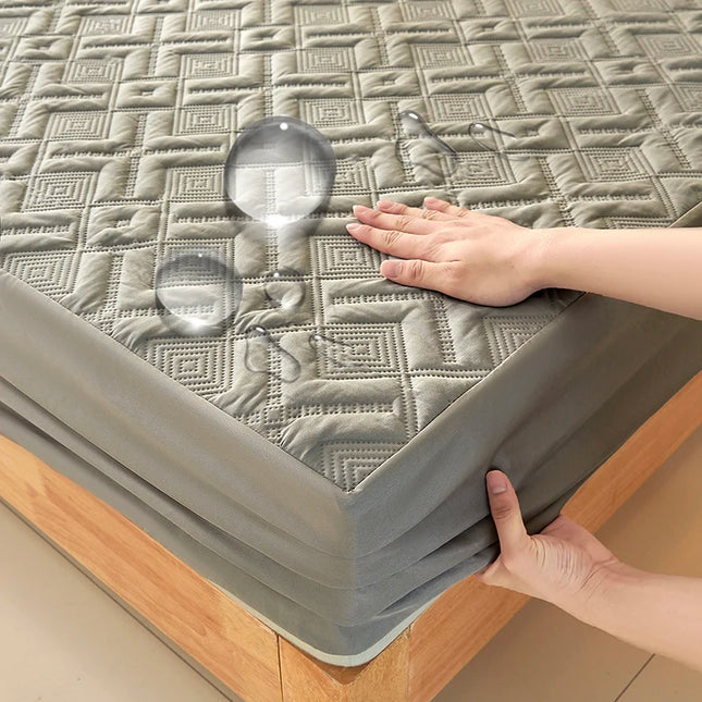 Waterproof Quilted Fitted Mattress Cover - Soft & Durable Bedding