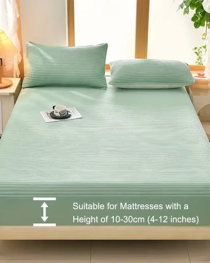 Anqianny 3-Layer Waterproof Mattress Cover - Soft Anti-Dust Mite Protection