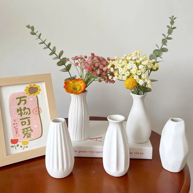 White Nordic Ceramic Flower Vase - Retro Style Decorative Plant Pot