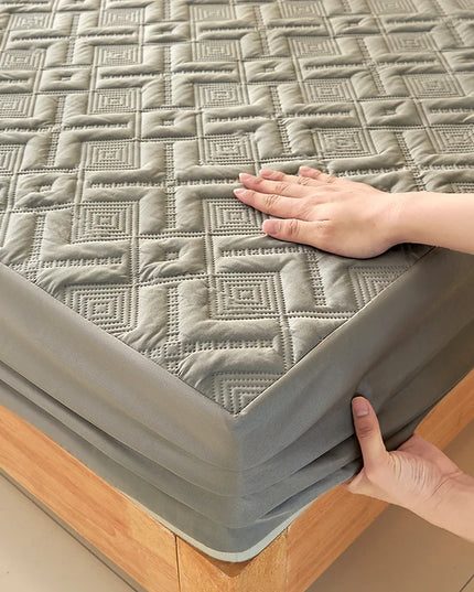 Waterproof Quilted Fitted Mattress Cover - Soft & Durable Bedding