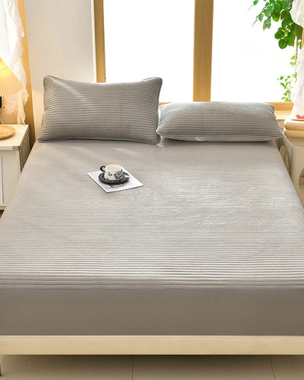 Anqianny 3-Layer Waterproof Mattress Cover - Soft Anti-Dust Mite Protection