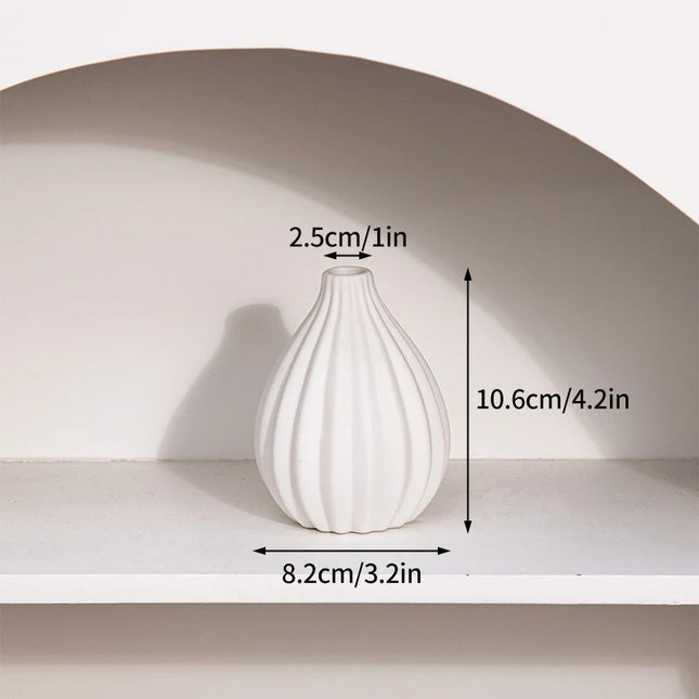 White Nordic Ceramic Flower Vase - Retro Style Decorative Plant Pot