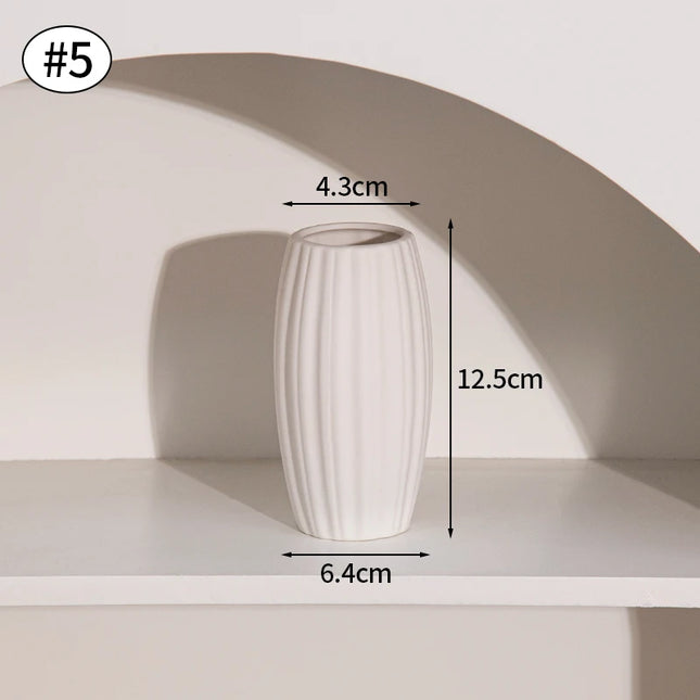 White Ceramic Nordic Vases - Elegant Decorative Flower Arrangements