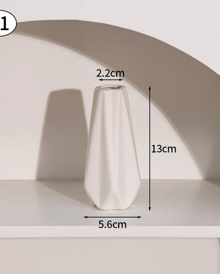 White Ceramic Nordic Vases - Elegant Decorative Flower Arrangements