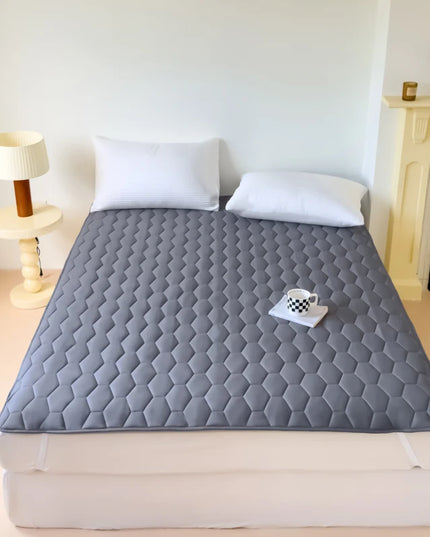 Anqianny Waterproof Quilted Mattress Protector - Breathable & Thick