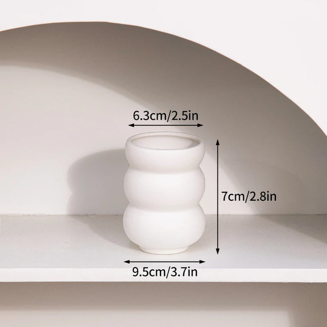 White Ceramic Nordic Vases - Elegant Decorative Flower Arrangements