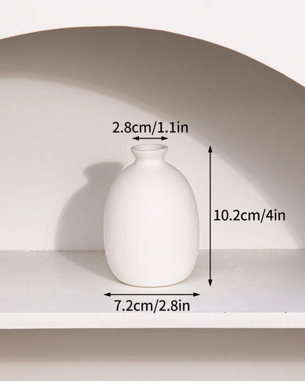 White Ceramic Nordic Vases - Elegant Decorative Flower Arrangements