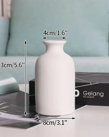 White Nordic Ceramic Flower Vase - Retro Style Decorative Plant Pot