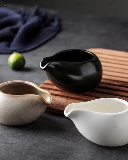 Retro Ceramic Matte Gravy Boat - Stylish Kitchen Tableware for Sauces