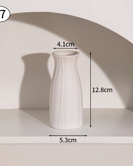 White Ceramic Nordic Vases - Elegant Decorative Flower Arrangements